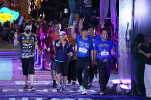 BIB: 4385, 3624
                            <button type="button" onclick="openModal(26261219)" class="btn btn-primary btn-sm float-right btn-popup" data-toggle="modal" data-target=".modal-high-quality">
                        <i class="fas fa-shopping-cart"></i> Add to Cart
                    </button>
                                            <button type="button" onclick="isThisMe(26261219, true)" class="btn btn-success btn-sm float-right btn-popup btn-isme hidden" data-toggle="tooltip" data-placement="bottom" title="นี่คือรูปของคุณใช่ไหม คลิกที่นี่เพื่อเอาเข้าอัลบั้ม">
                        <i class="fas fa-plus"></i> Add to album
                    </button>
                    <button type="button" onclick="isThisMe(26261219, false)" class="btn btn-warning btn-sm float-right btn-popup btn-isnotme hidden">
                        <i class="fas fa-ban"></i> Remove from album
                    </button>